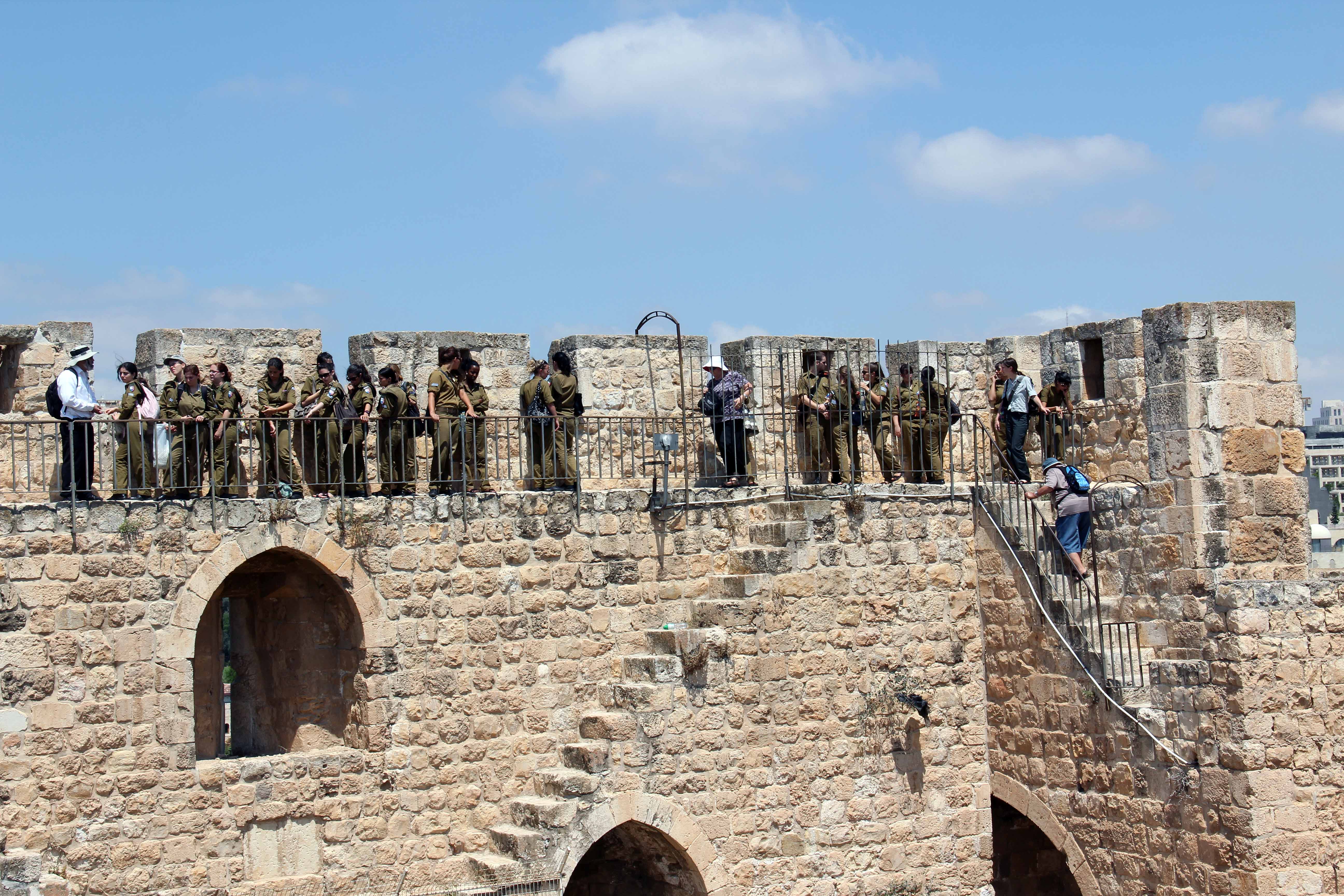Ramparts Walk Citadel 54